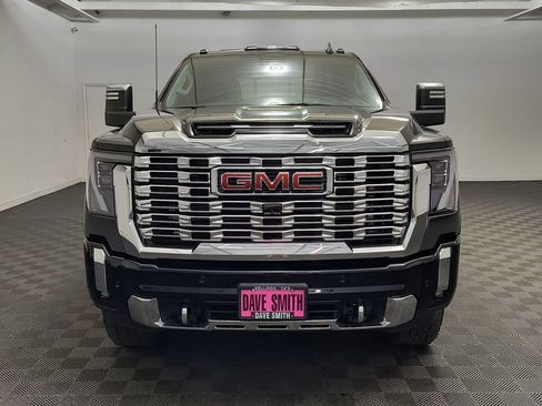 Used 2024 GMC Sierra 2500 Denali w/ Denali Reserve Package AWD/4WD image 6
