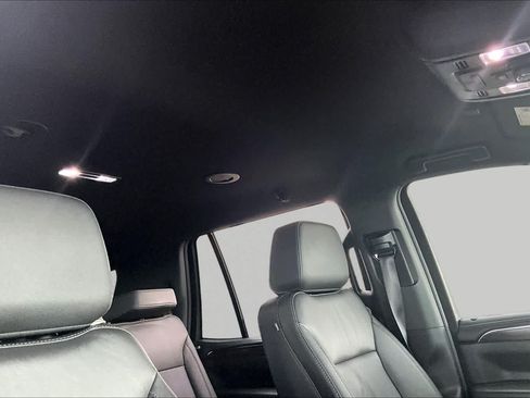 Used 2024 Chevrolet Tahoe LT w/ Luxury Package RWD image 13