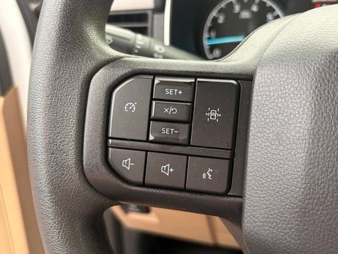Used 2023 Ford F150 XLT AWD/4WD image 19