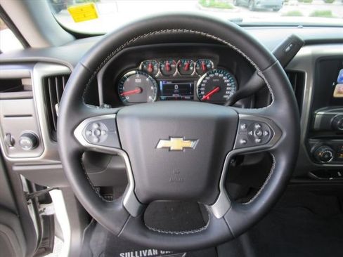 Used 2018 Chevrolet Silverado 1500 LT image 18