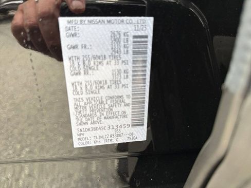 New 2025 Nissan Pathfinder SV w/ SV Premium Package image 37