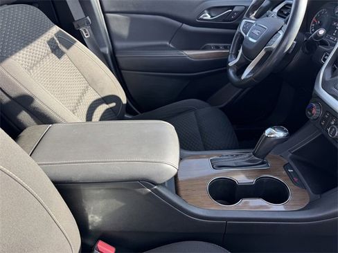 Certified 2018 GMC Acadia SLE image 6