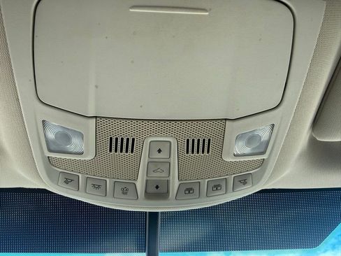 Used 2017 Ford Edge Titanium w/ Equipment Group 301A AWD/4WD image 31