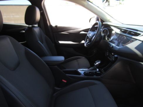 Used 2022 Buick Encore GX Select w/ Sport Touring Package FWD image 8