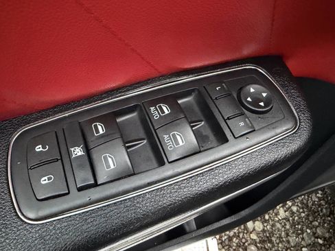 Used 2015 Dodge Charger R/T w/ Wheels & Tunes Group image 19