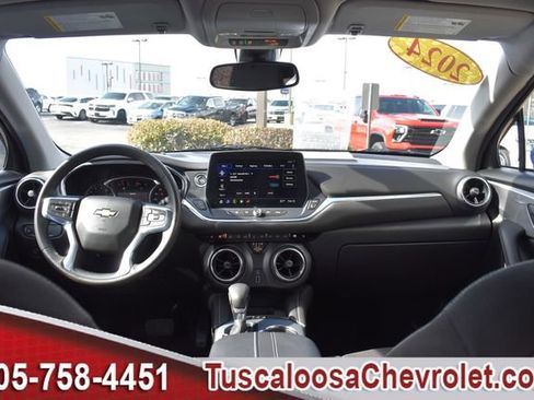 Used 2024 Chevrolet Blazer LT w/ Convenience Package image 3