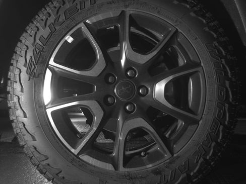 Used 2025 Jeep Compass Trailhawk AWD/4WD image 15