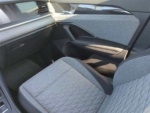 New 2026 Volkswagen Tiguan S image 22