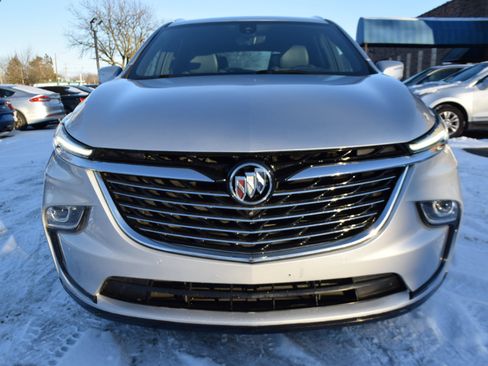 Used 2022 Buick Enclave Premium image 2