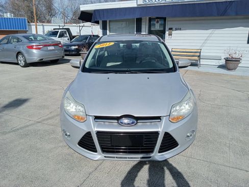 Used 2012 Ford Focus SEL image 2