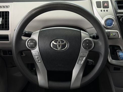 Used 2017 Toyota Prius V Three FWD image 14