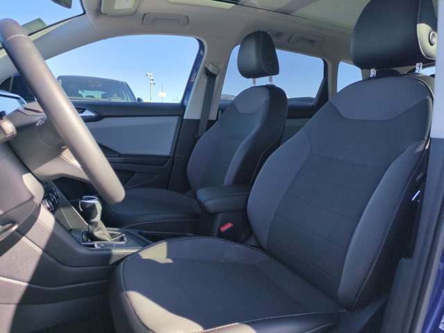 Used 2022 Volkswagen Taos SE FWD image 16