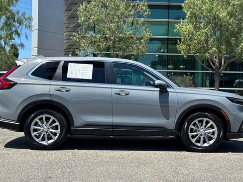 Certified 2025 Honda CR-V EX image 3