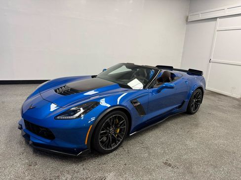 Used 2016 Chevrolet Corvette Z06 w/ 3LZ Preferred Equipment Group RWD image 1