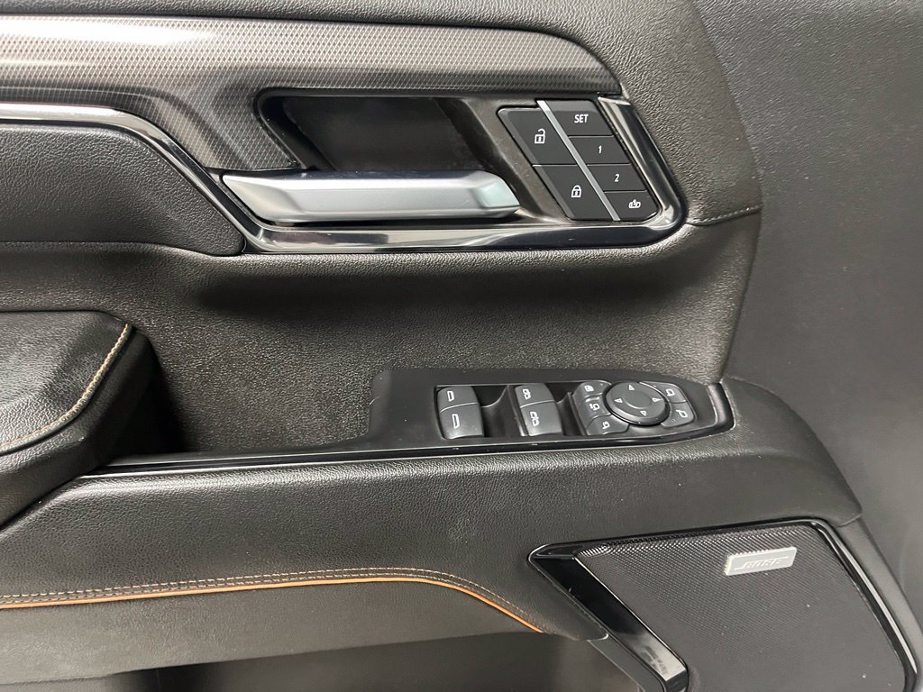 Used 2024 GMC Sierra 2500 AT4 w/ AT4 Preferred Package AWD/4WD image 25