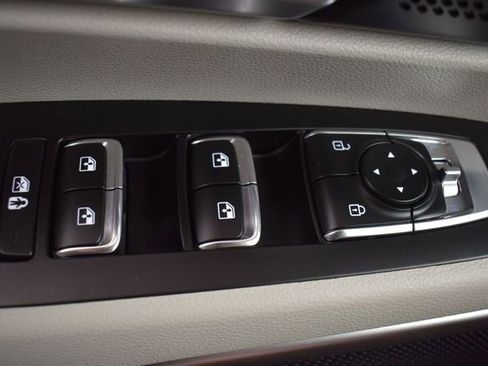 Used 2025 Kia Telluride S FWD image 30
