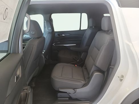 New 2026 Chevrolet Traverse LT w/ LPO, Floor Liner Package FWD image 17