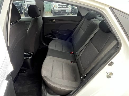 Used 2018 Hyundai Accent SE FWD image 11