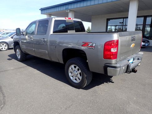 Used 2013 Chevrolet Silverado 2500 LTZ w/ LTZ Plus Package image 3