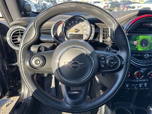 Used 2020 MINI Cooper S image 17