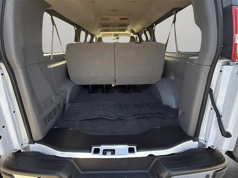 Used 2025 Chevrolet Express 3500 LT w/ LT Preferred Equipment Group image 26