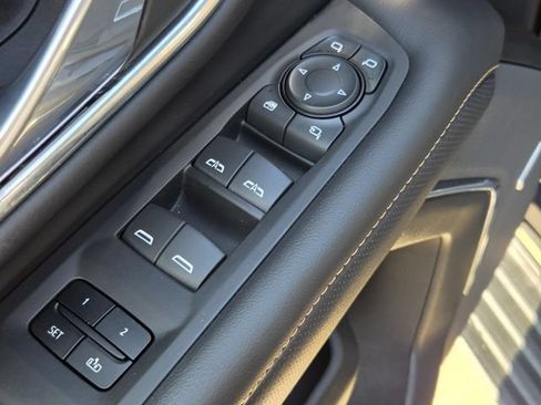 Used 2023 GMC Yukon AT4 w/ AT4 Premium Plus Package AWD/4WD image 26