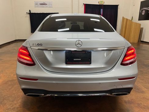 Used 2017 Mercedes-Benz E 300 image 8