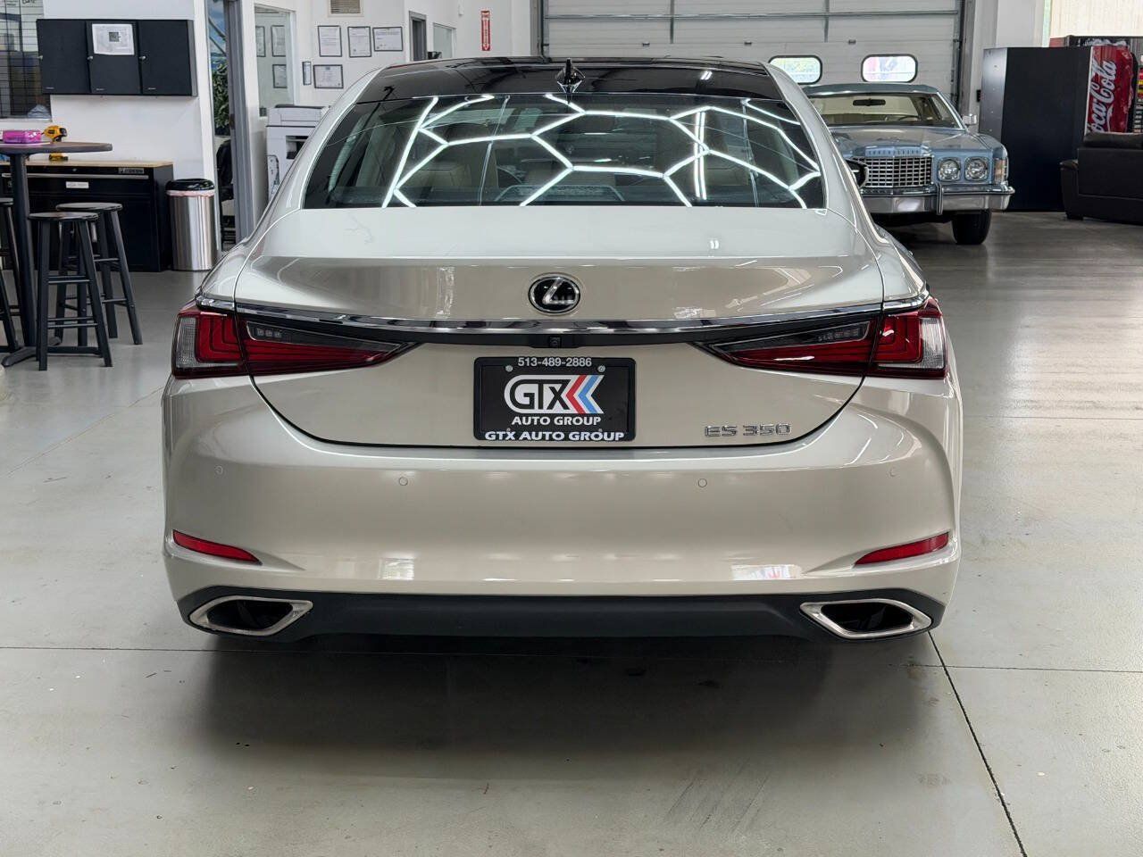 Used 2019 Lexus ES 350 w/ Accessory Package 2 FWD image 3