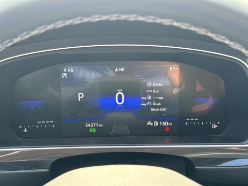 Used 2024 Volkswagen Tiguan SE FWD image 13