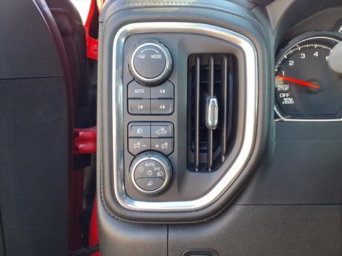 Used 2021 Chevrolet Silverado 1500 LT Trail Boss w/ Convenience Package II image 21