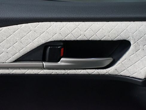 Certified 2025 Toyota Camry XLE FWD image 31