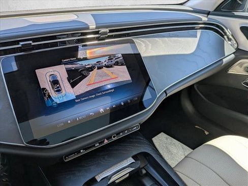 New 2026 Mercedes-Benz E 450 4MATIC Sedan image 13
