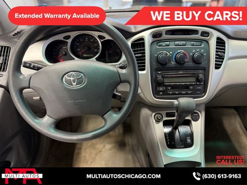 Used 2005 Toyota Highlander 2WD V6 w/ 3rd Row image 16