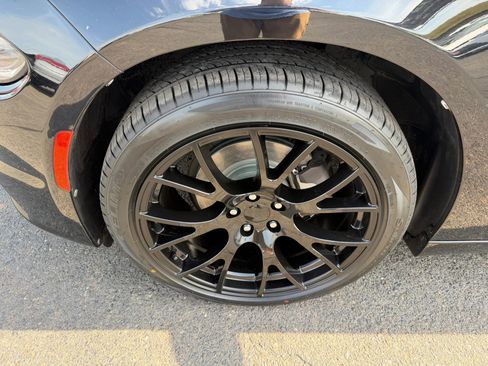 Used 2021 Dodge Charger SXT w/ Leather Interior Group RWD image 19