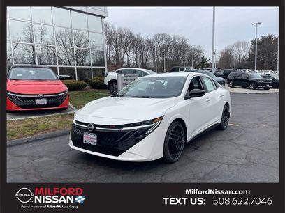 New 2026 Nissan Sentra SR w/ Floor Mat Package