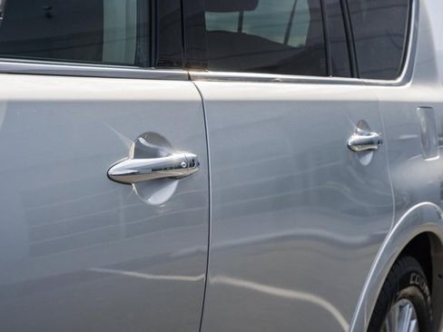 Used 2019 INFINITI QX80 Luxe w/ Proassist Package image 17