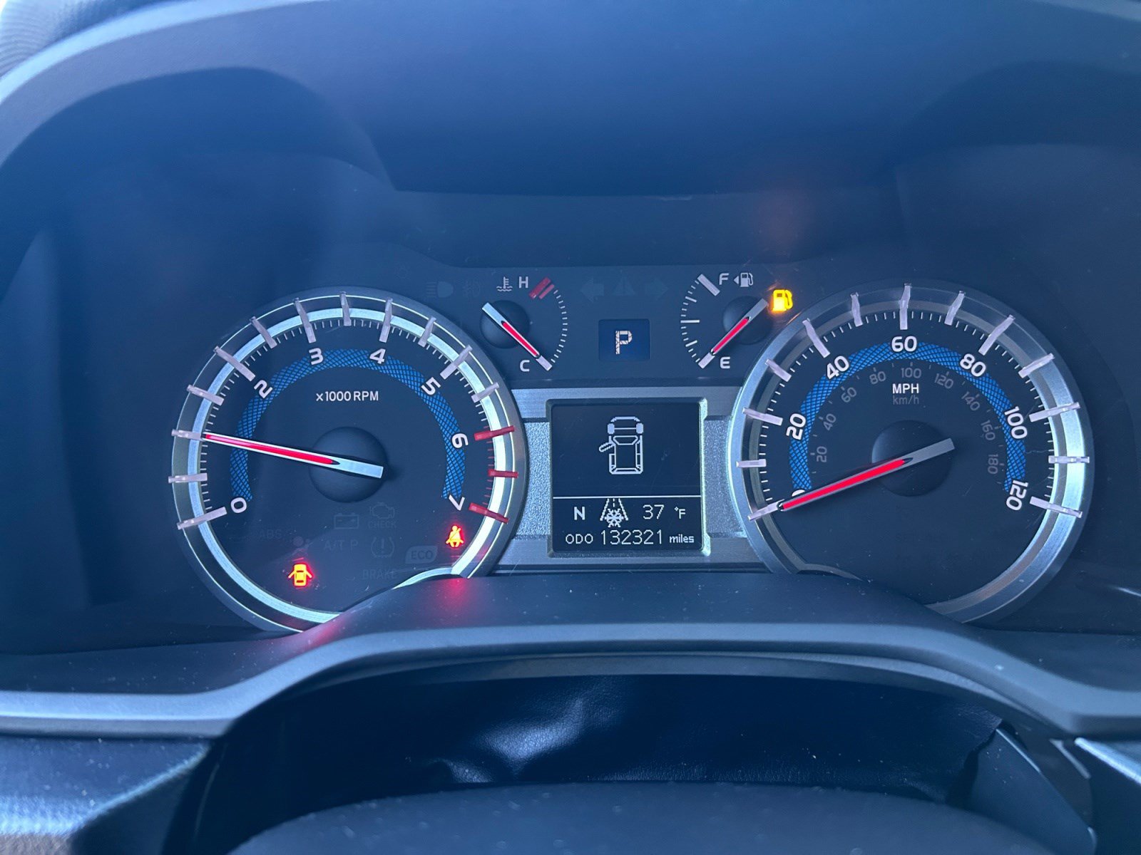 Used 2018 Toyota 4Runner SR5 RWD image 10