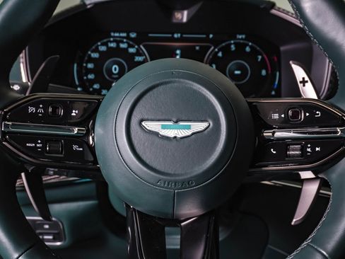 Used 2025 Aston Martin DBX 707 image 22