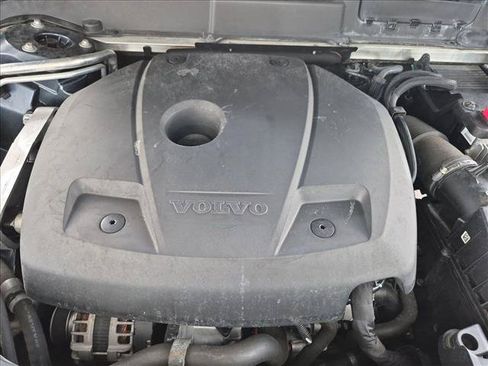Used 2021 Volvo XC60 T5 Inscription FWD image 24