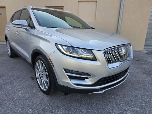 Used 2019 Lincoln MKC Reserve w/ MKC Technology Package FWD image 12