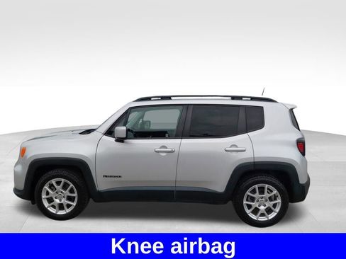Used 2021 Jeep Renegade Latitude FWD image 17