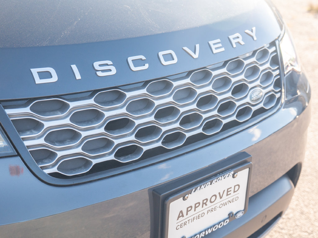 Certified 2025 Land Rover Discovery S AWD/4WD image 16