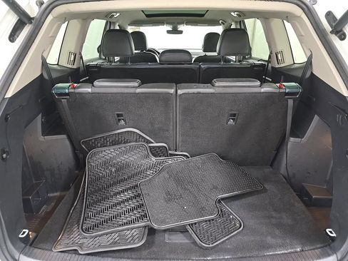 Used 2023 Volkswagen Atlas SEL Premium AWD/4WD image 16