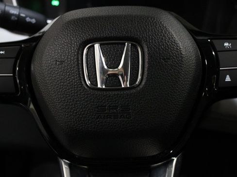 Used 2024 Honda Pilot Elite image 19