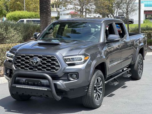 Used 2021 Toyota Tacoma TRD Sport w/ TRD Premium Sport Package RWD image 21