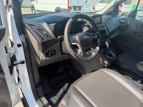 Used 2022 Ford Transit Connect XL FWD image 25