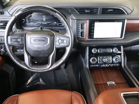 Used 2023 GMC Yukon Denali Ultimate AWD/4WD image 21