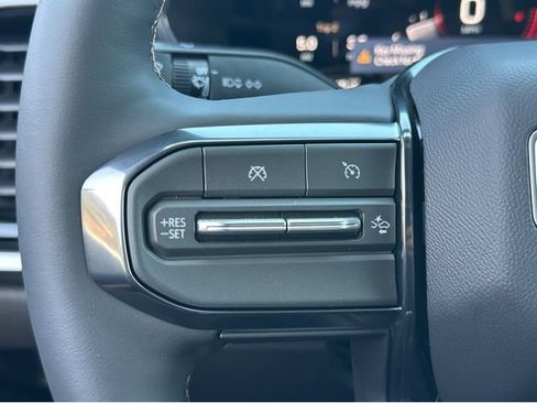 New 2026 GMC Canyon AT4 w/ Technology Plus Package AWD/4WD image 33