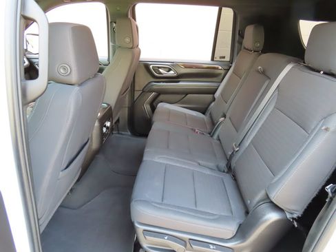 Certified 2024 GMC Yukon XL SLE AWD/4WD image 27