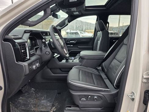 New 2026 GMC Sierra 1500 AT4X AWD/4WD image 17